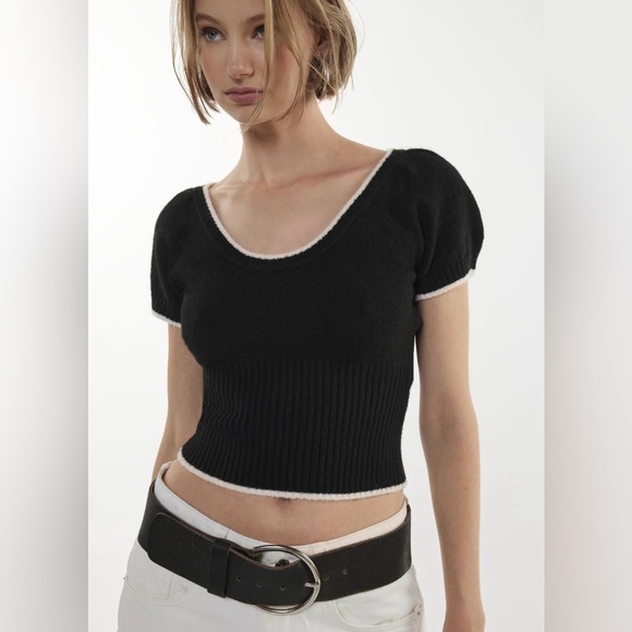 Urban Outfitters Sweaters - Urban Outfitters Sweater